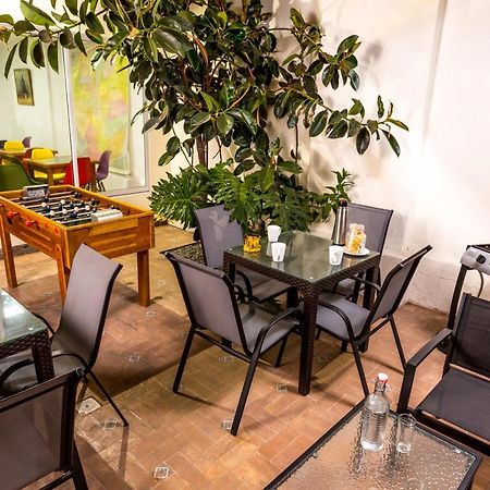 Bento Hostel (Adults Only) Santiago Exterior photo
