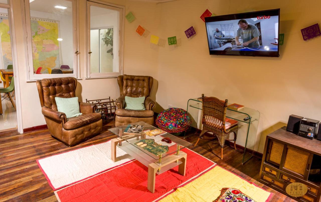 Bento Hostel (Adults Only) Santiago Exterior photo