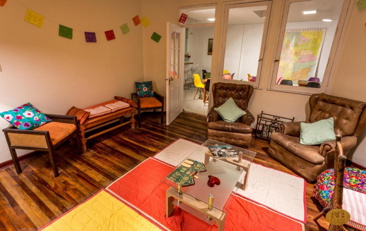 Bento Hostel (Adults Only) Santiago Exterior photo